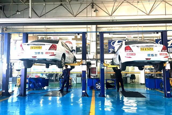 東方時尚駕校陪練考試使用技巧