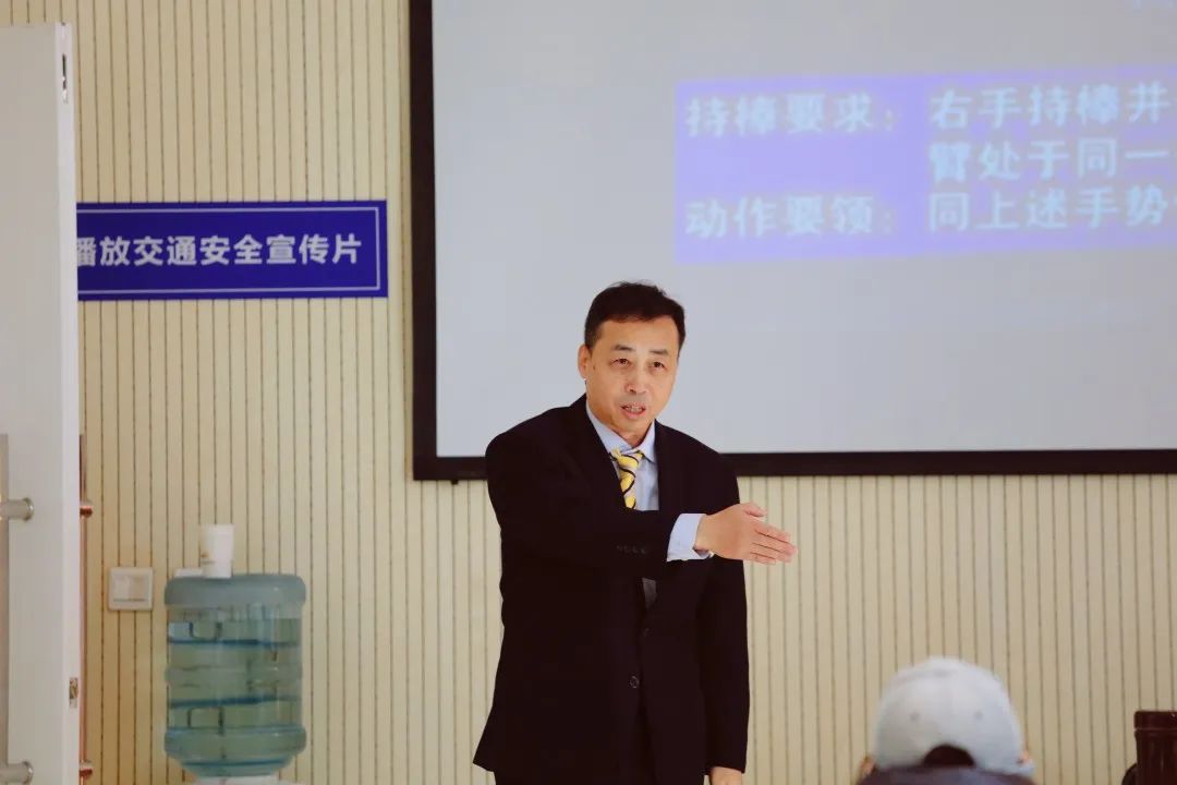 「東方時(shí)尚駕?！?/></span></p><p><span style=