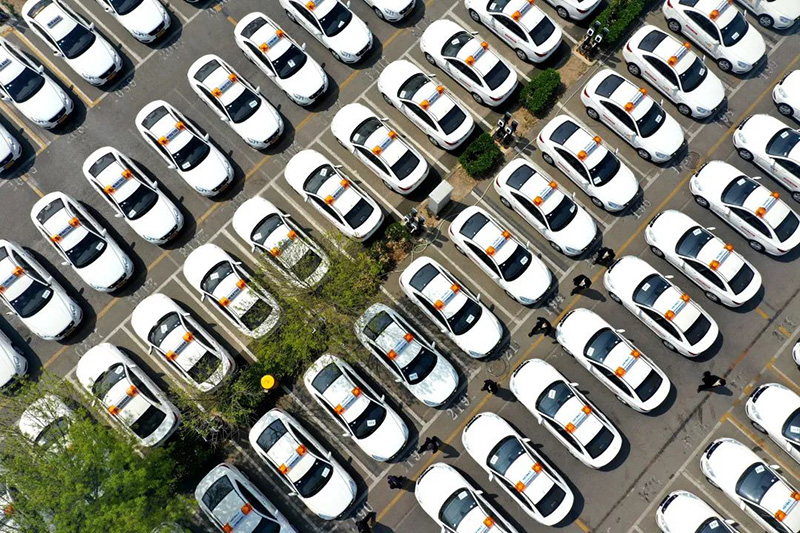 「東方時(shí)尚駕?！?/></span></span></p><p><span style=