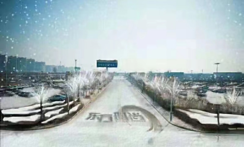 東方時尚駕校教你雨天開車的注意事項及技巧